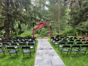 Wedding aisle leading to the river at this Snohomish County venue
